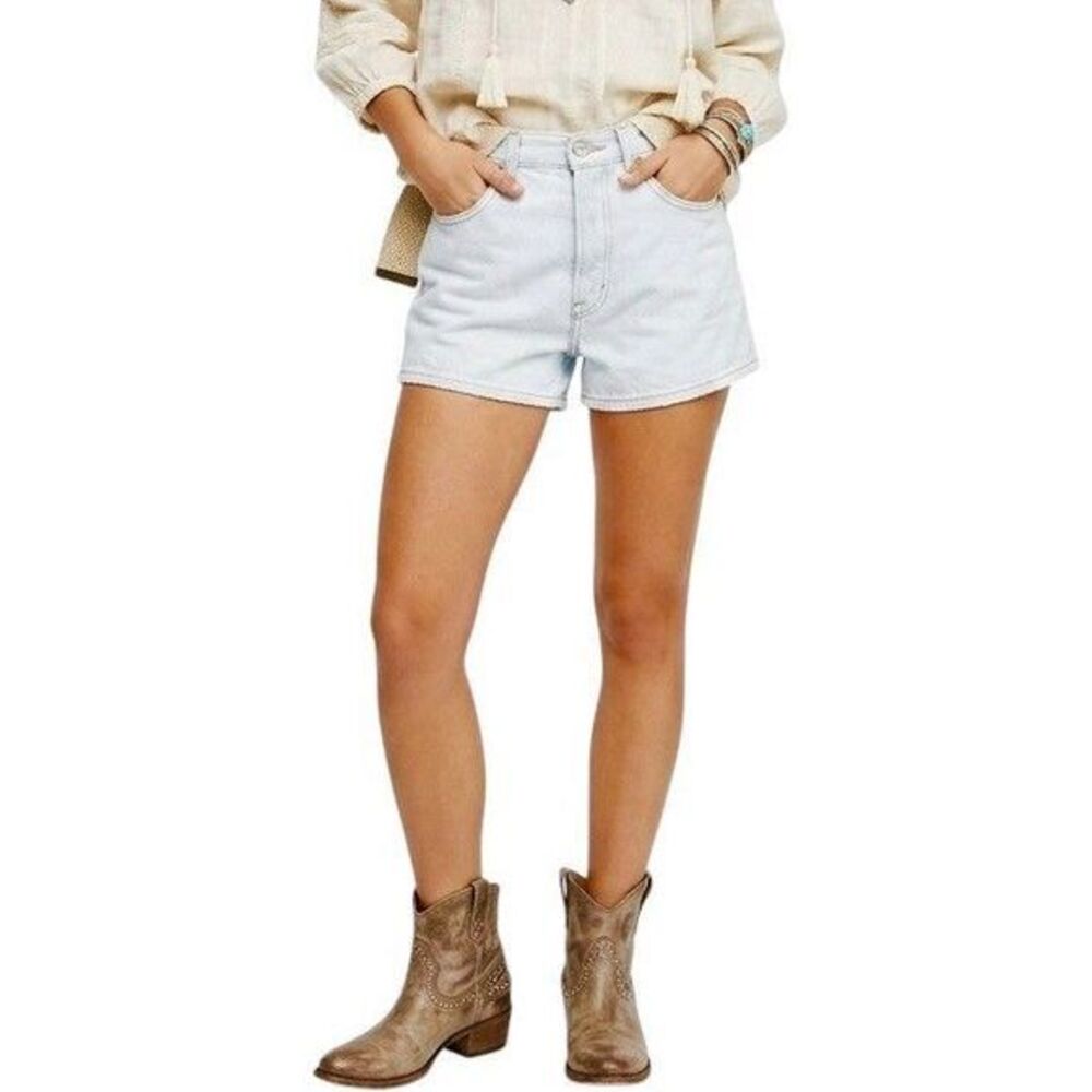 Levi Strauss Womens Jean Shorts Sz W24 Jeans High Waist Casual Ligh Wash Denim